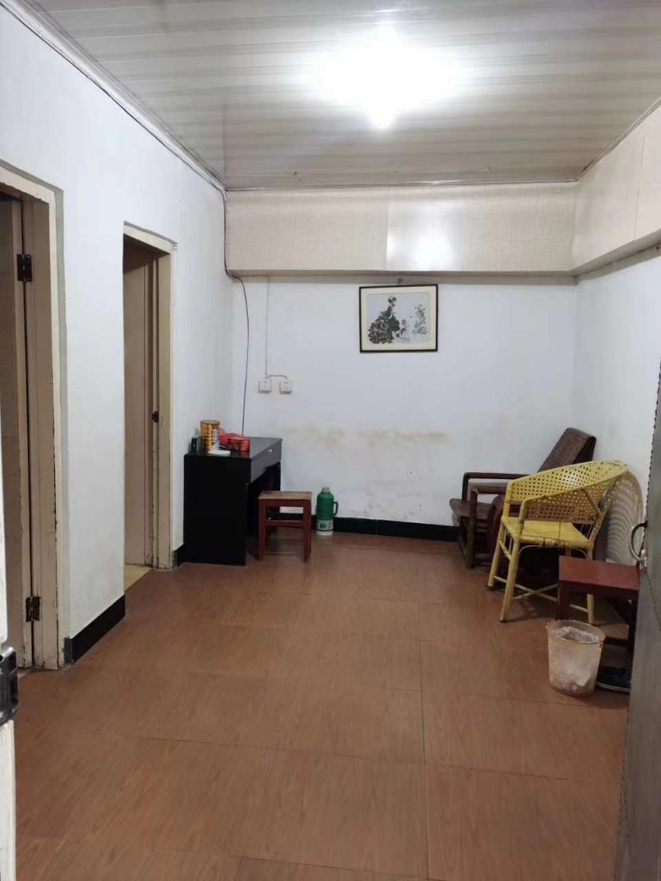 房屋出租上水南一层平房2房1厅1厨1卫有家具和热水器